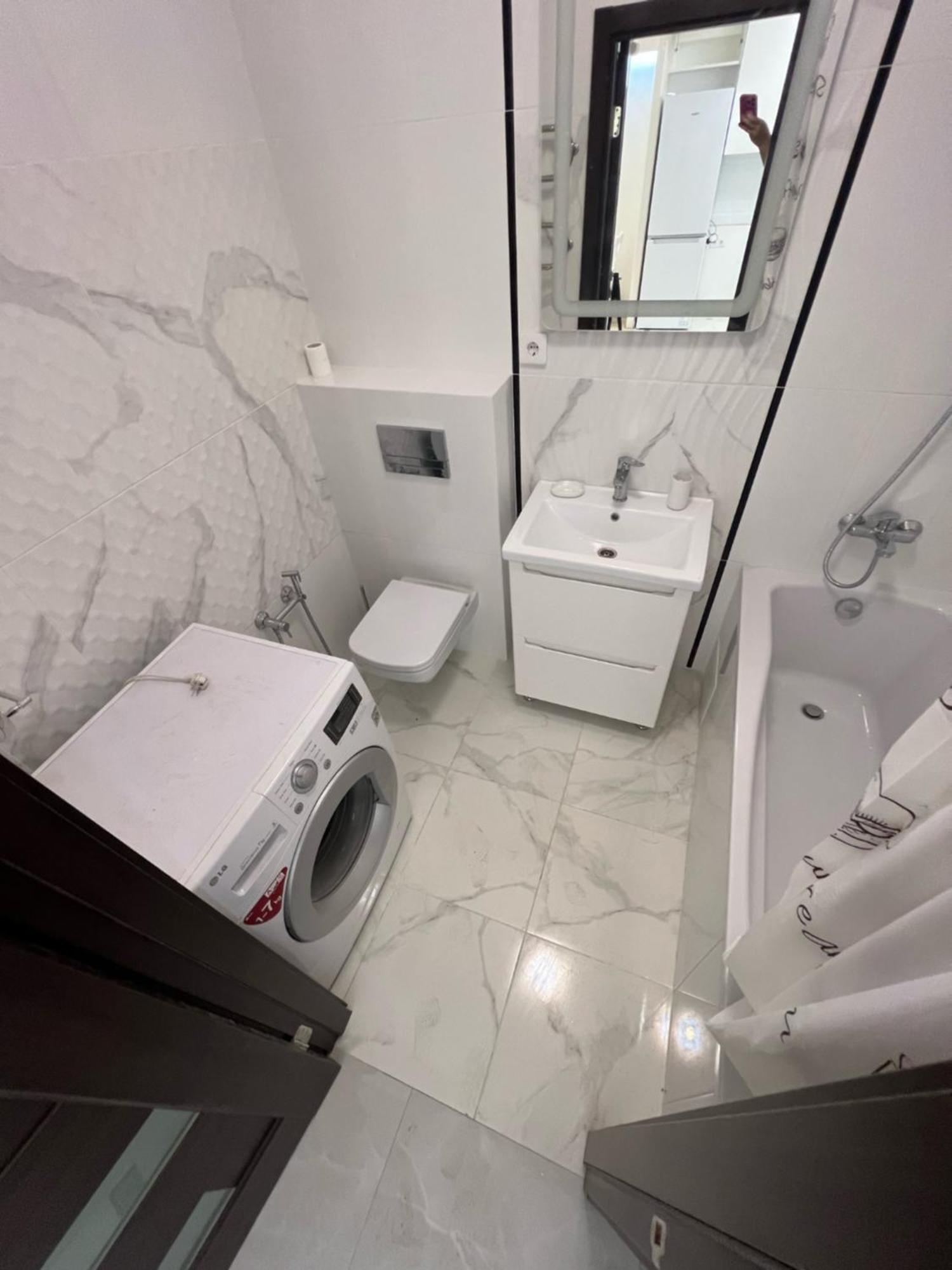 House в новобудові по вул зелена 204 Apartment *